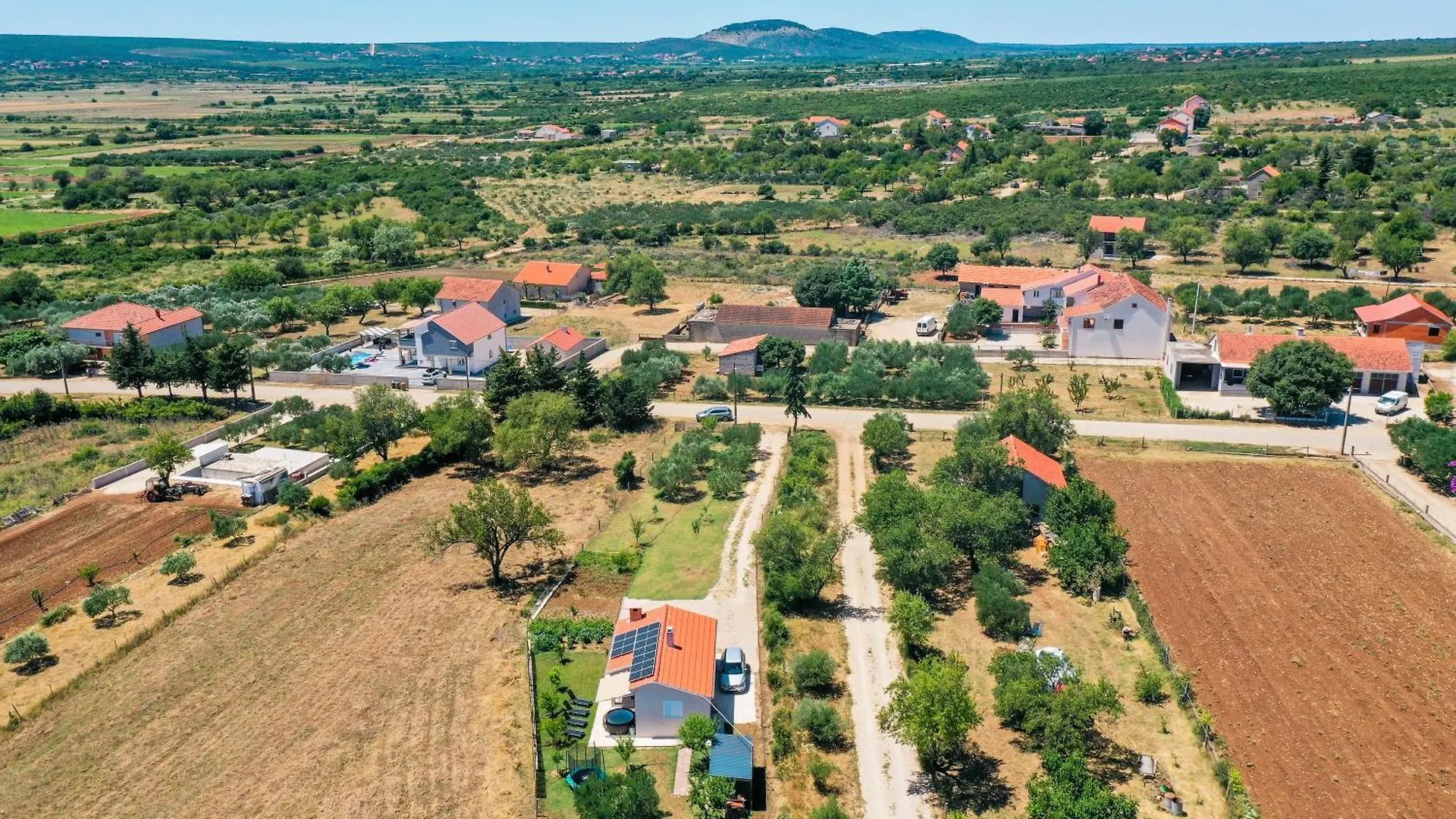 Villa Marinerro Completely Energy Self-Sustainable Surrounded By Olive Groves And An Orchard Biograd Na Moru