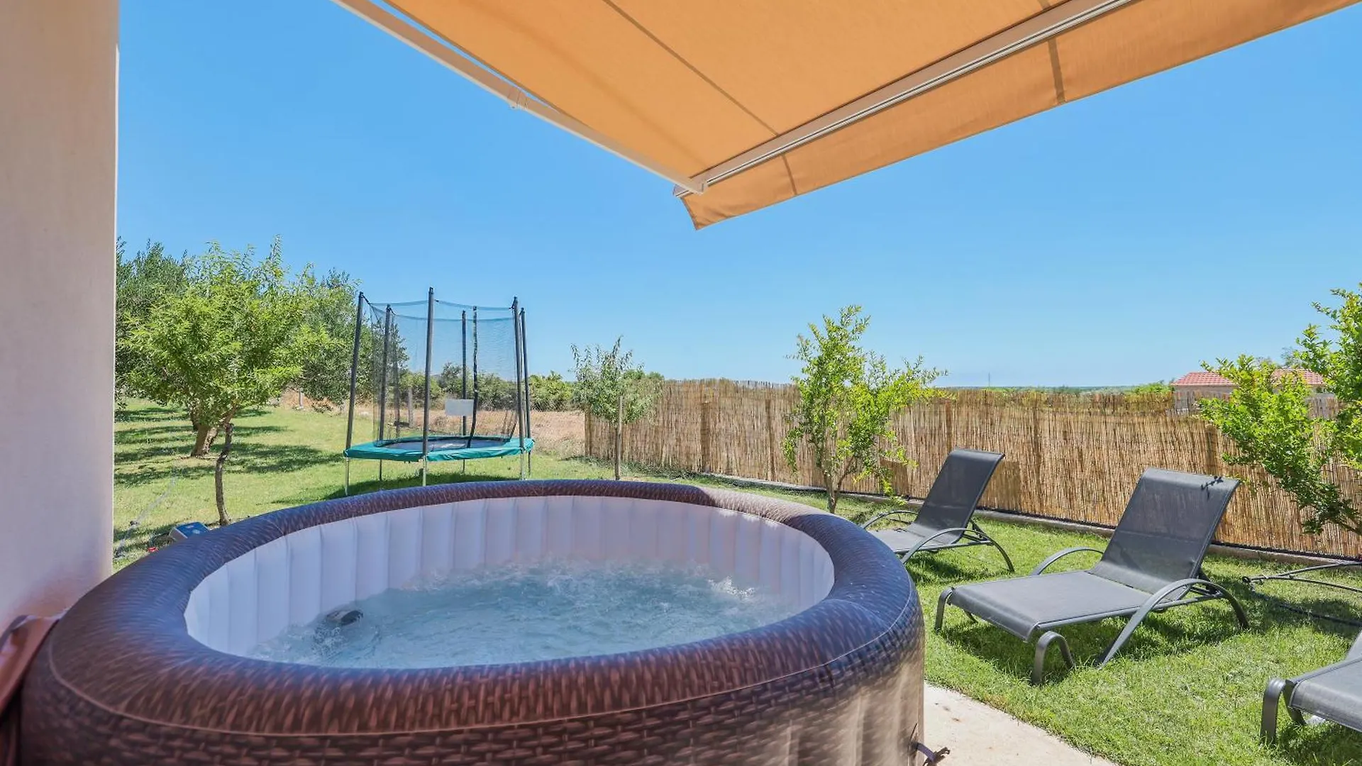 Villa Marinerro Completely Energy Self-Sustainable Surrounded By Olive Groves And An Orchard Biograd Na Moru Croatia